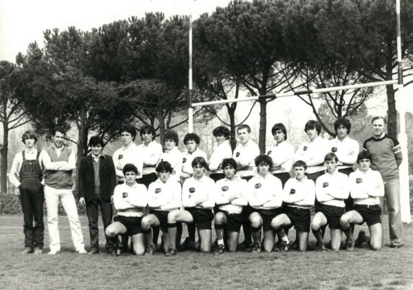 1981 la formazione Under 17 dell'Aquila Rugby